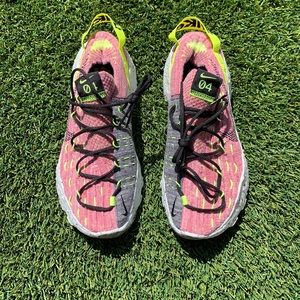 Nike Space Hippie ‘light attic pink’